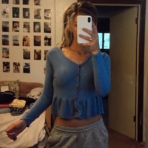 CROPPED LONG SLEEVE BLOUSE